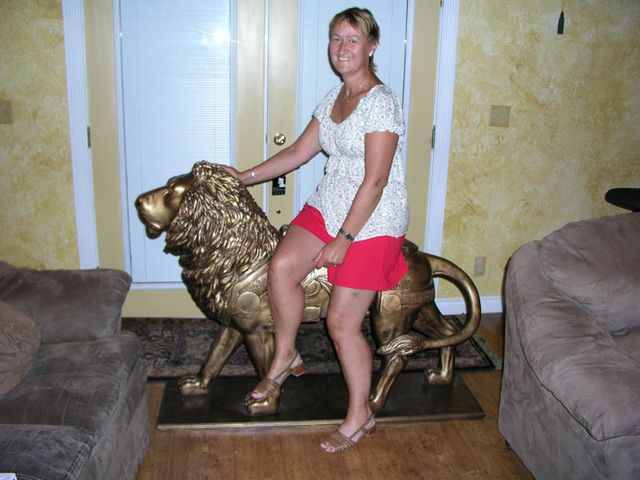 Click to view the next picture